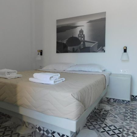 Fira Exo Katikies- Urban Fira Apartment ภายนอก รูปภาพ