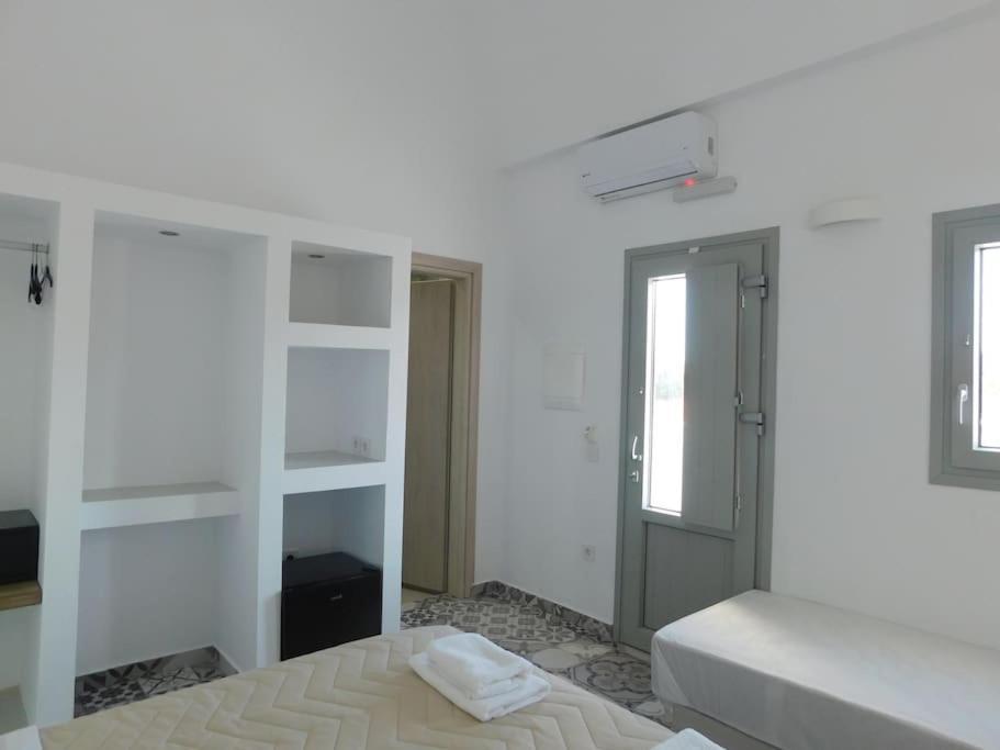 Fira Exo Katikies- Urban Fira Apartment ภายนอก รูปภาพ